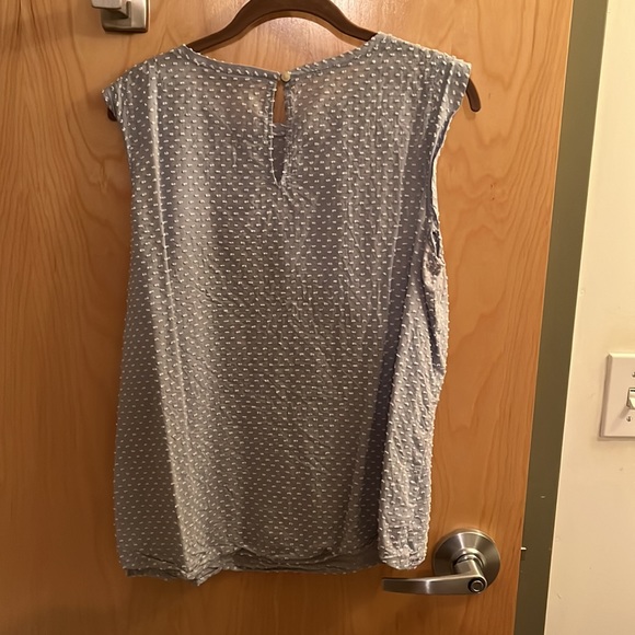 LOFT Light Blue Sleeveless Top w/ Detachable Tie - Size L (Petite) - Picture 4 of 6